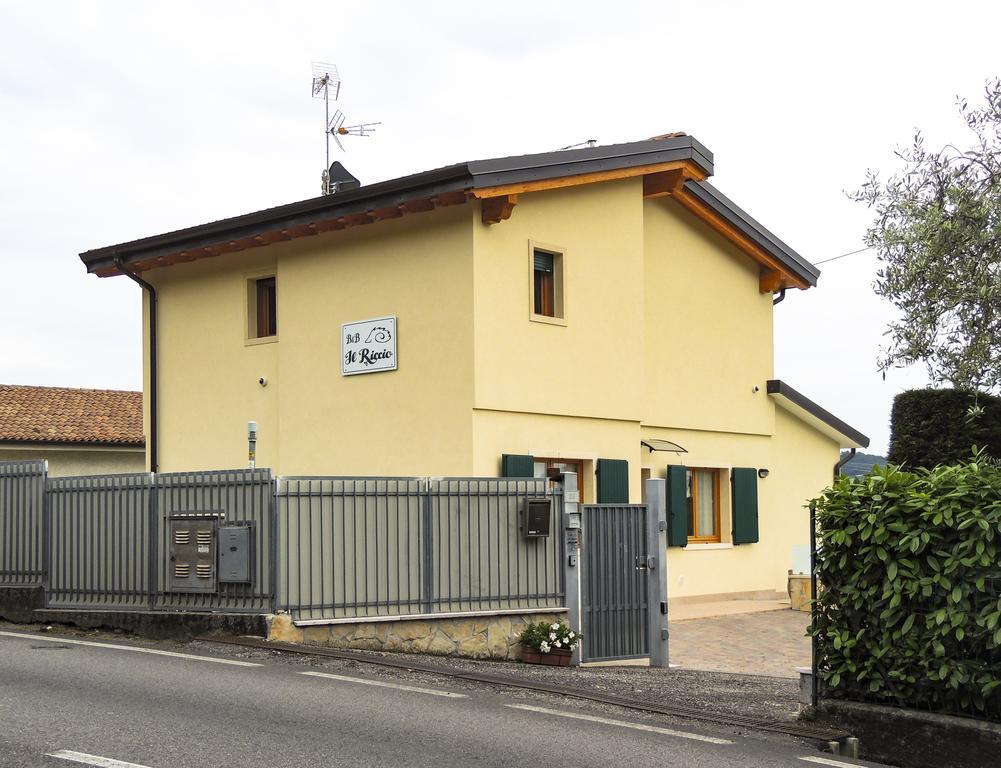 B&B Il Riccio Costermano Bagian luar foto