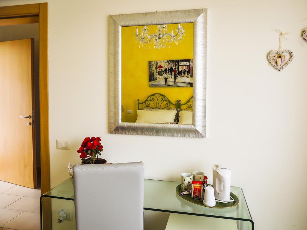 B&B Il Riccio Costermano Bagian luar foto