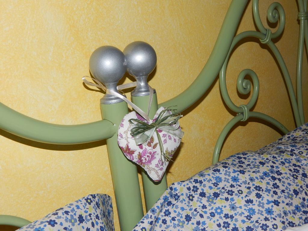 B&B Il Riccio Costermano Bagian luar foto